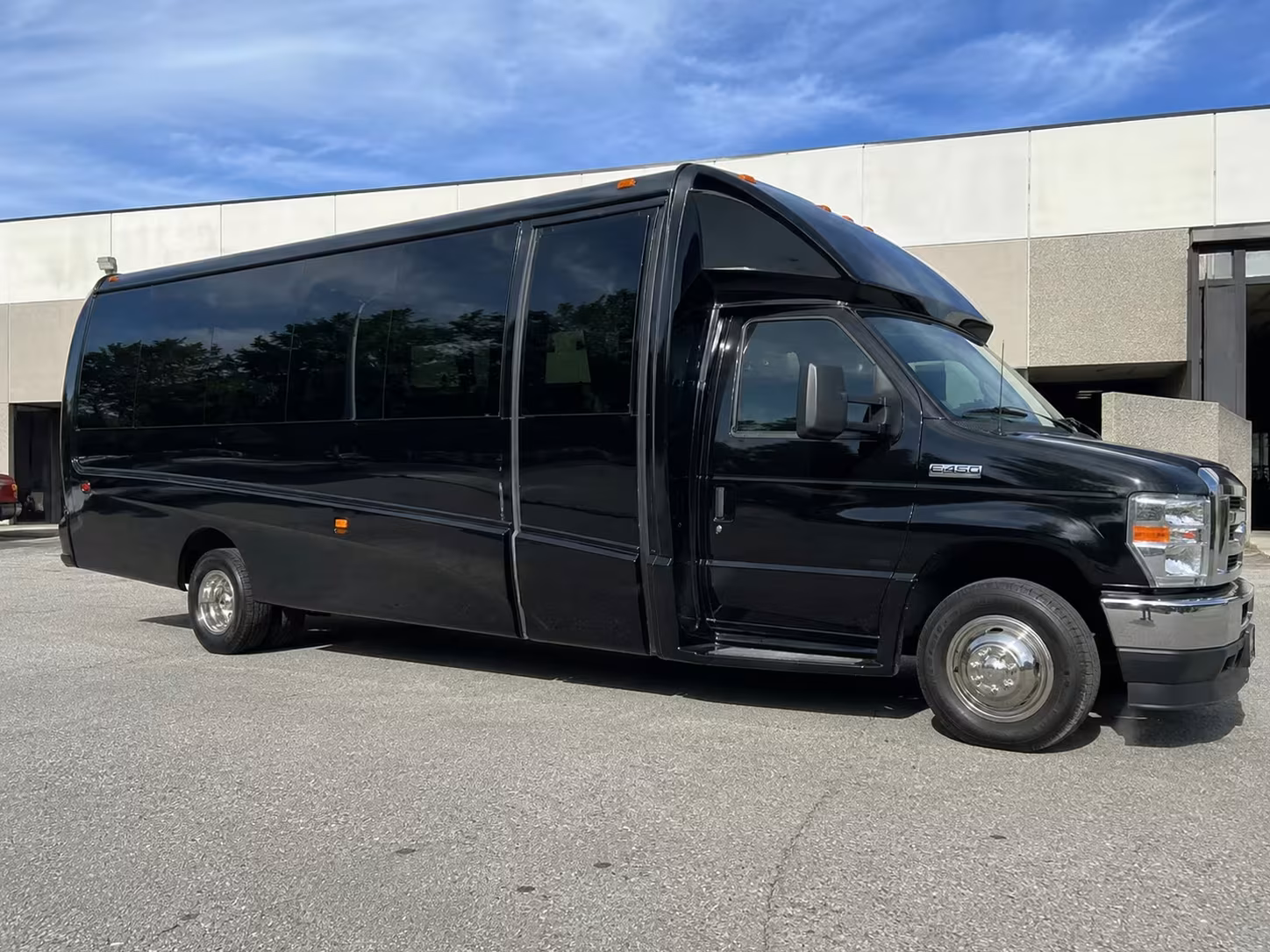 15 passenger minibus