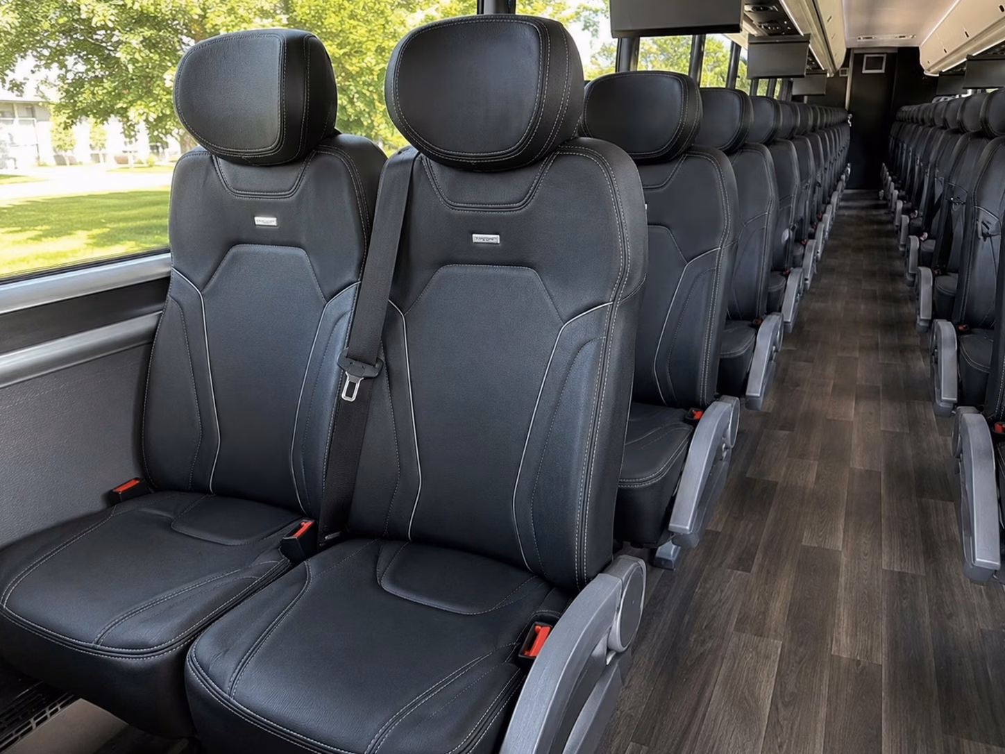 ski trip shuttle buses from west jordan to utah resorts